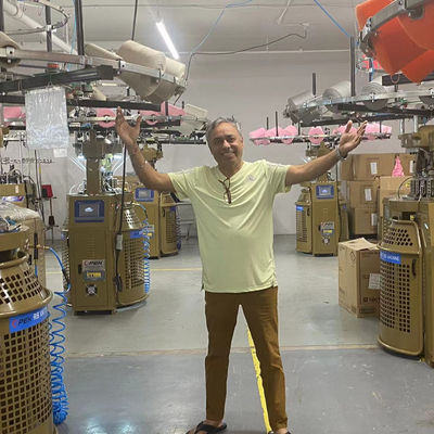 Máquina de tricô Tuck Hat Cap de 450 kg com controlo totalmente computadorizado e tecnologia sem costura