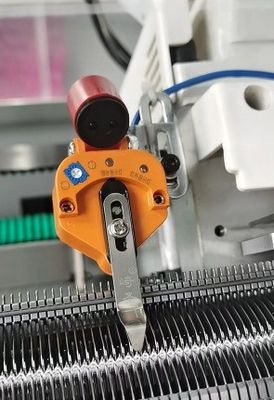 Método de tricô único Sistema industrial duplo Máquina de tricô plana computadorizada para fazer colar