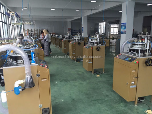 Máquina de tricô sem costura totalmente computadorizada para fabricação de roupa interior sem costura