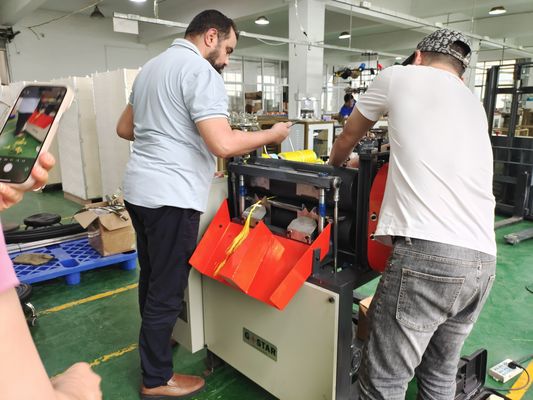 Máquina Avançada de Fabricação de Franges Tassel para 5000-1000PCS/H Produção pela Opek Smart