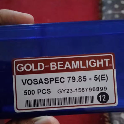 VOSSPE 79.85-5 Máquina de tricotar metálica plana de luz dourada Agulha para tricotar de precisão