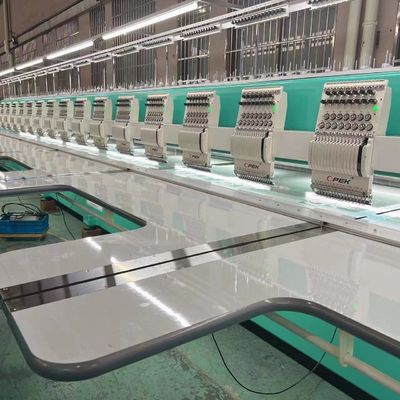 Opek 1520 Máquina de bordado plana de alta velocidade 900W Potência e alimentação universal