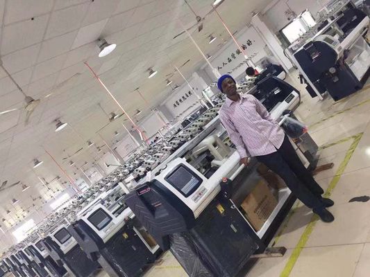 Suporte técnico de vídeo Máquina de costura de suéter de alta velocidade para o factor da máquina de ligação